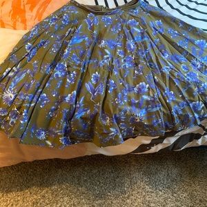 Green and blue pleated circle skirt with pockets!!!
